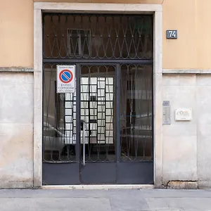 https://oskar-home-tre-ponti.italymilanhotels.net