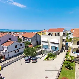 33 Zadar